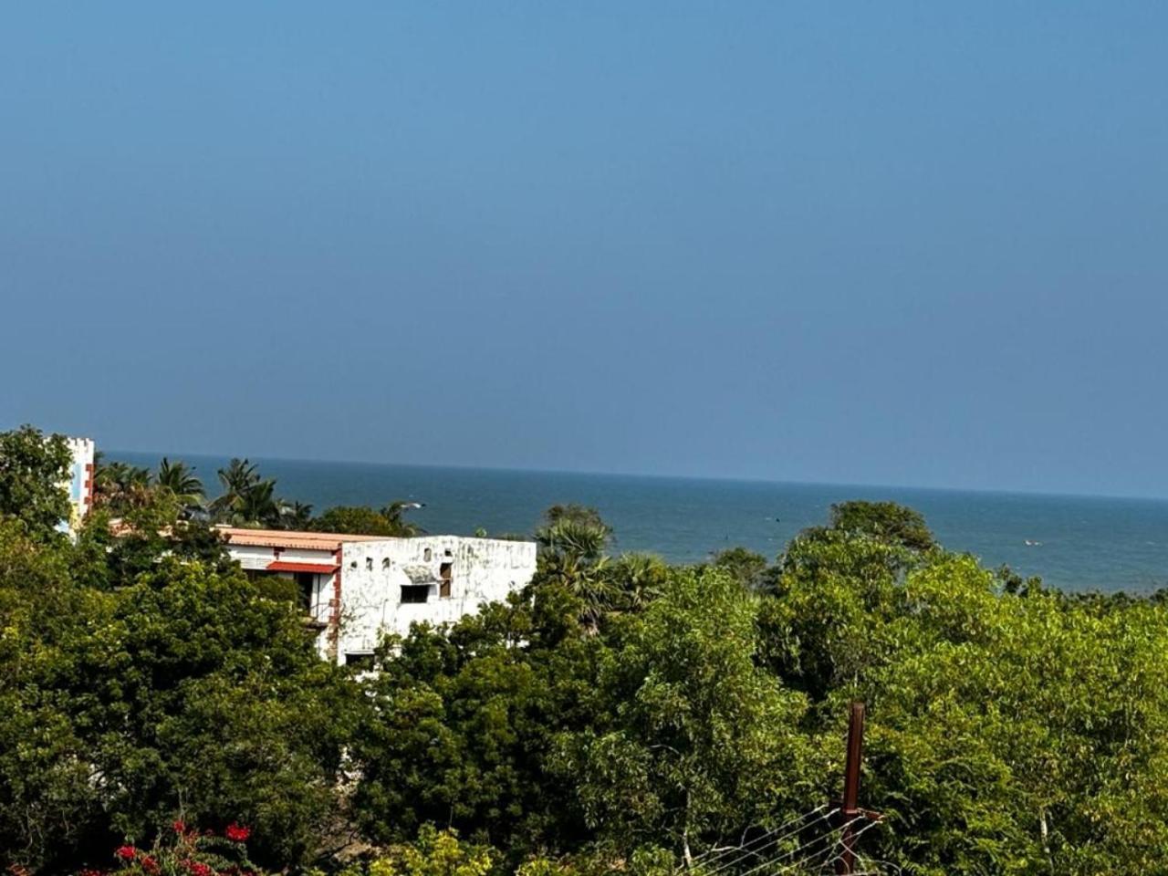 Dream Promenade Beach View Puduččéri Exteriér fotografie